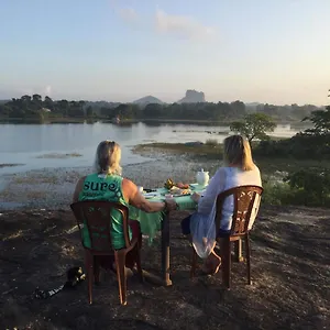  Lodge Sigiri Paradise